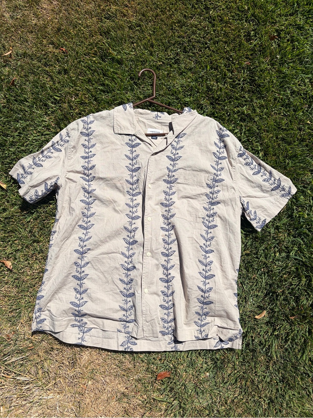 Men's Short Sleeve Button-Up Shirt in Light Cream with Blue Print